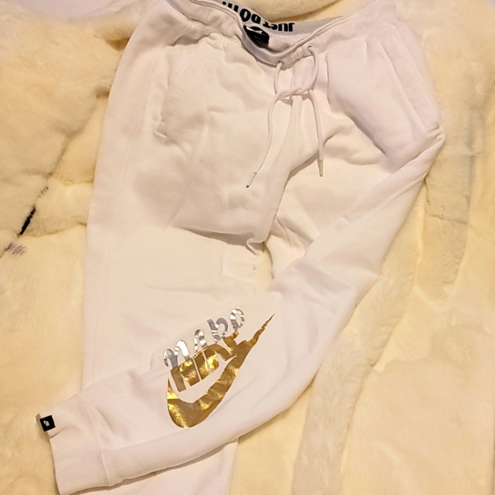 Nike Sweat Pants